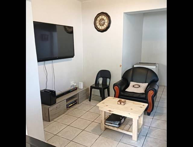 2 BEDROOM APARTMENT FOR SALE IN GLENLILY